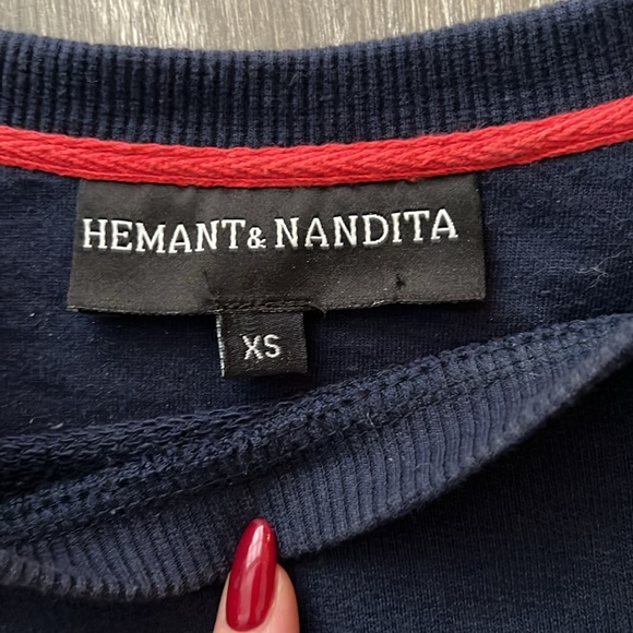 Embellished navy sweatshirt size XS Hemant & Nandita - Picture 4 of 4